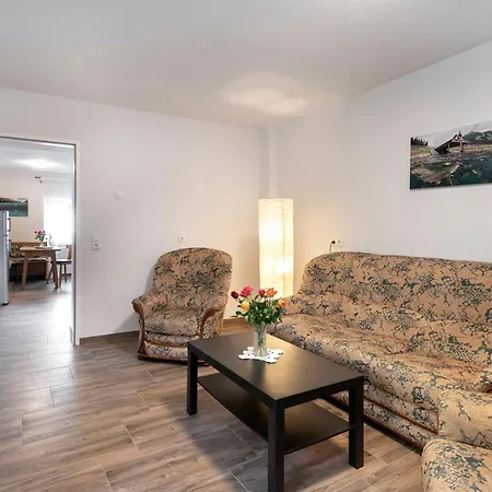 Apartment Marinas